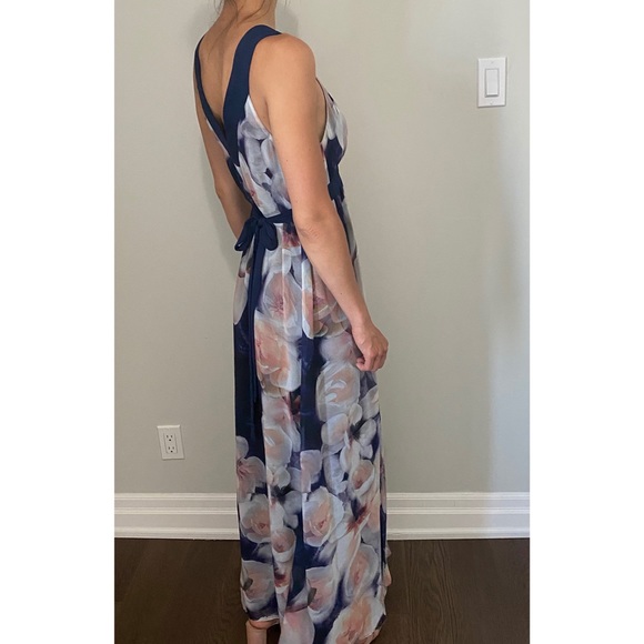 RW & CO Floral Maxi dress - Picture 3 of 9
